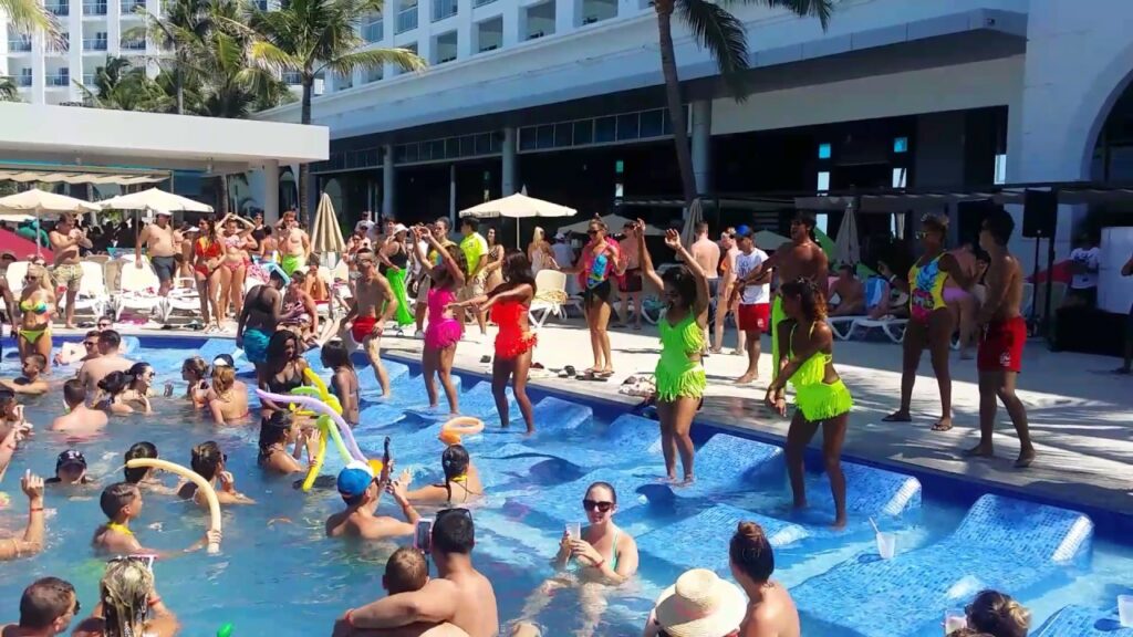 hotel-party-01